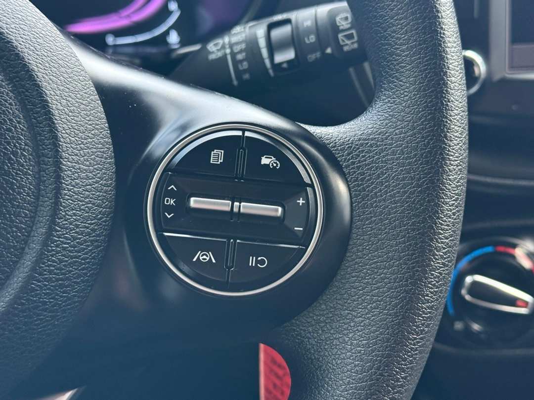 2024 Kia Soul LX - Image 31
