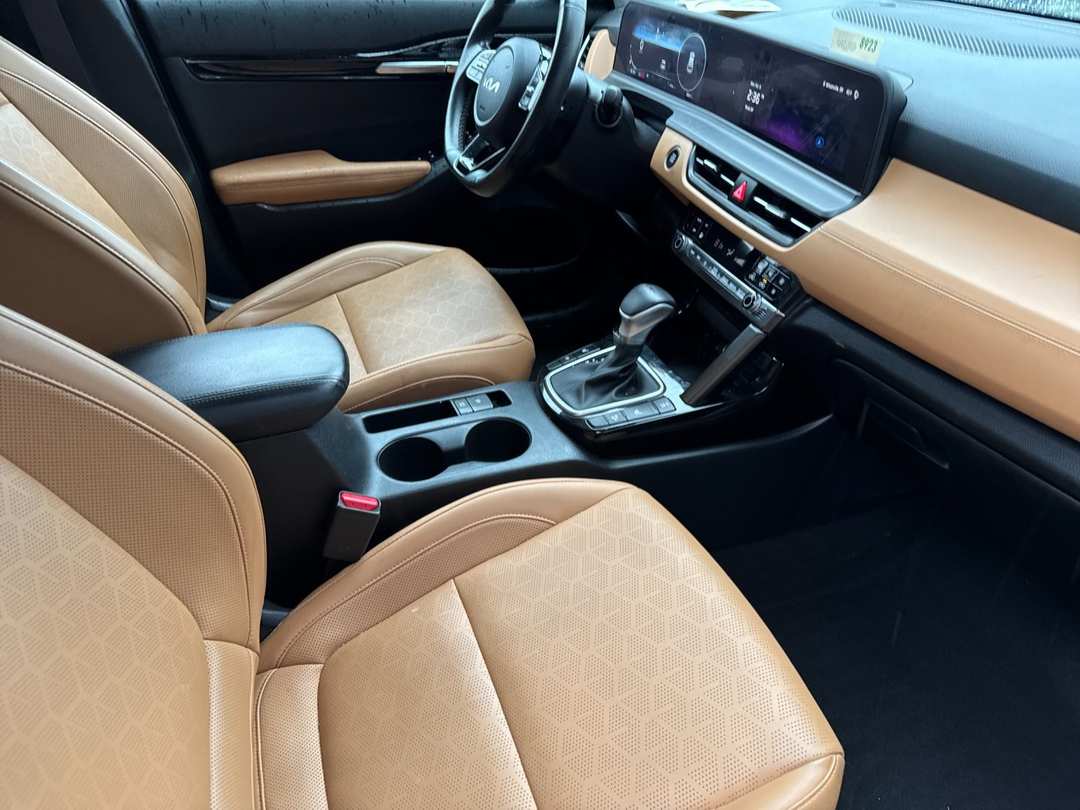 2024 Kia Seltos SX - Image 14