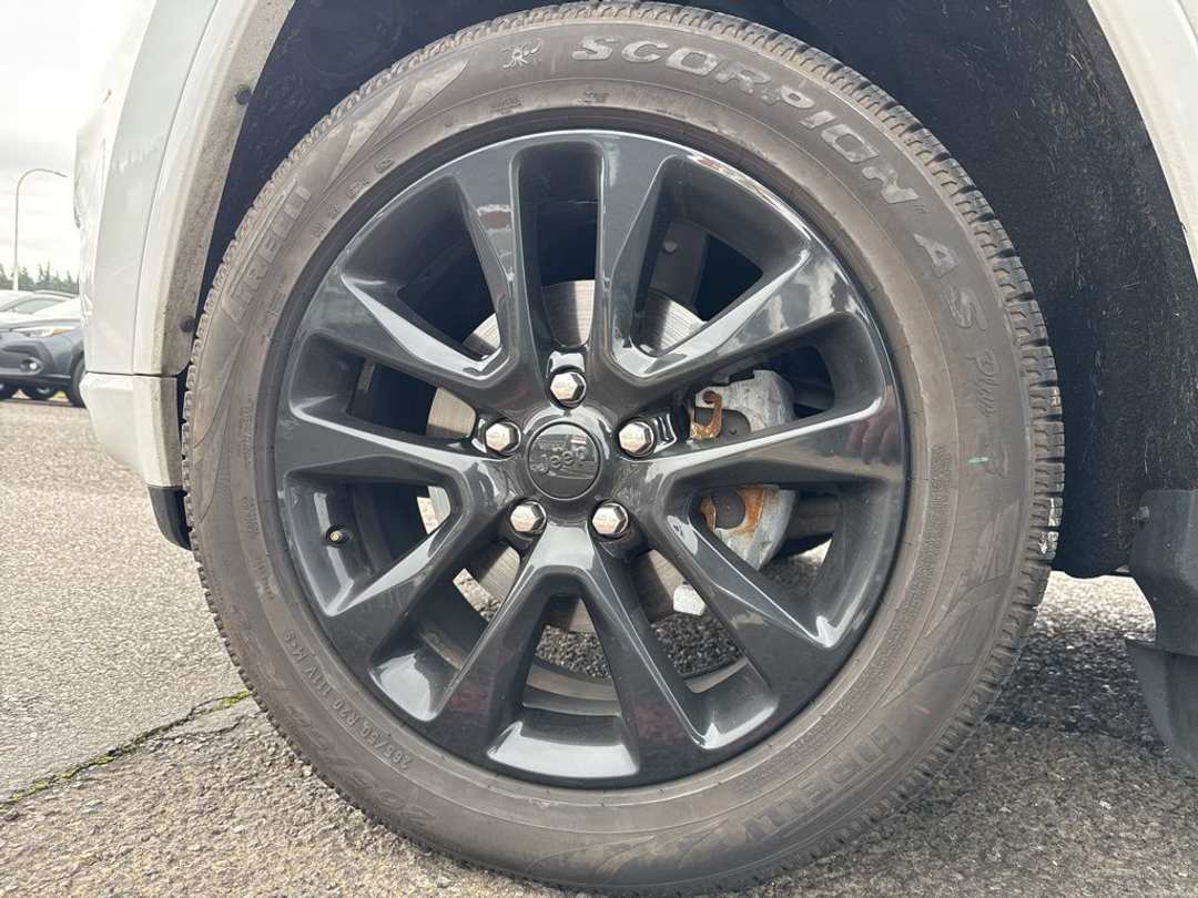 2019 Jeep Grand Cherokee Altitude - Image 9