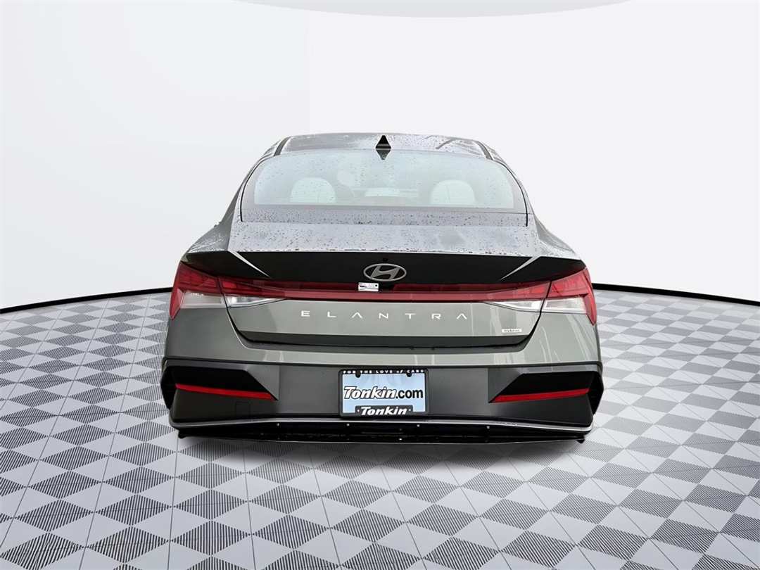 2026 Hyundai Elantra Limited - Image 6