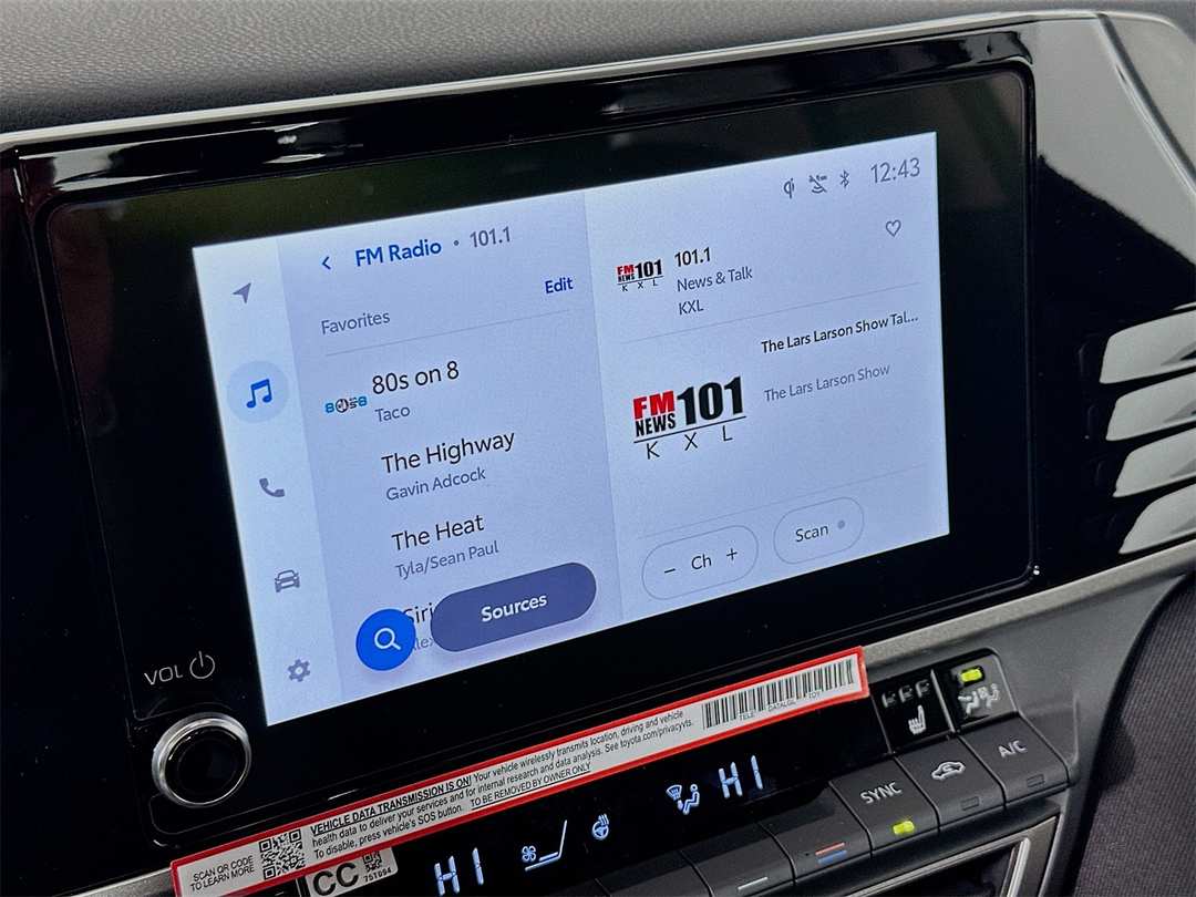 2026 Toyota Camry LE - Image 15