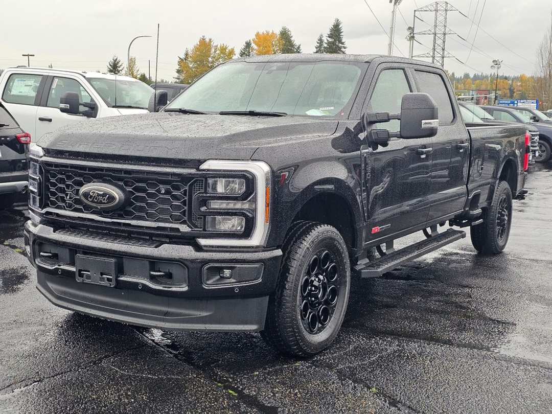 2025 Ford F-350Sd Lariat - Image 3