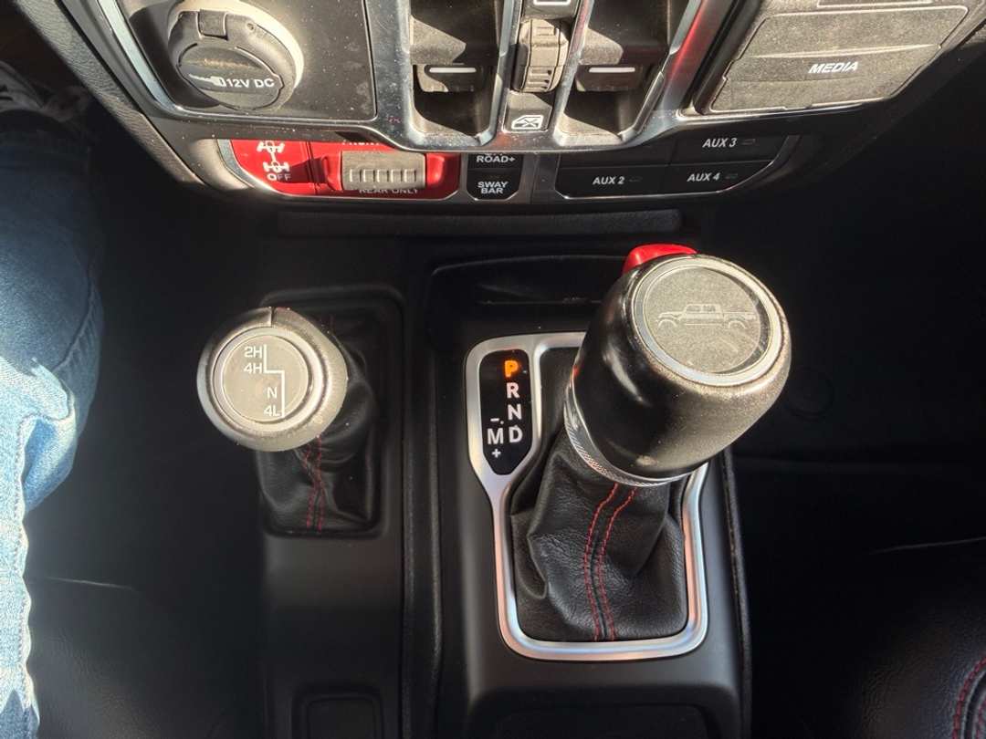 2020 Jeep Gladiator Rubicon - Image 38