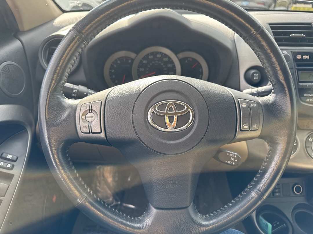 2009 Toyota Rav4 Limited - Image 20