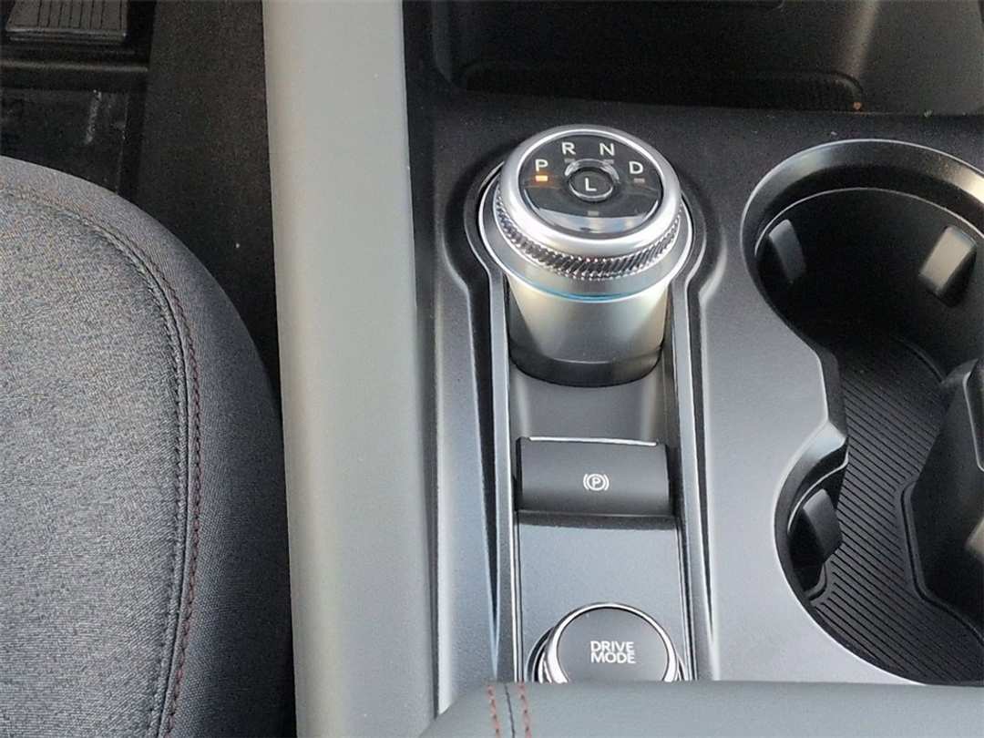 2026 Ford Explorer Active - Image 17