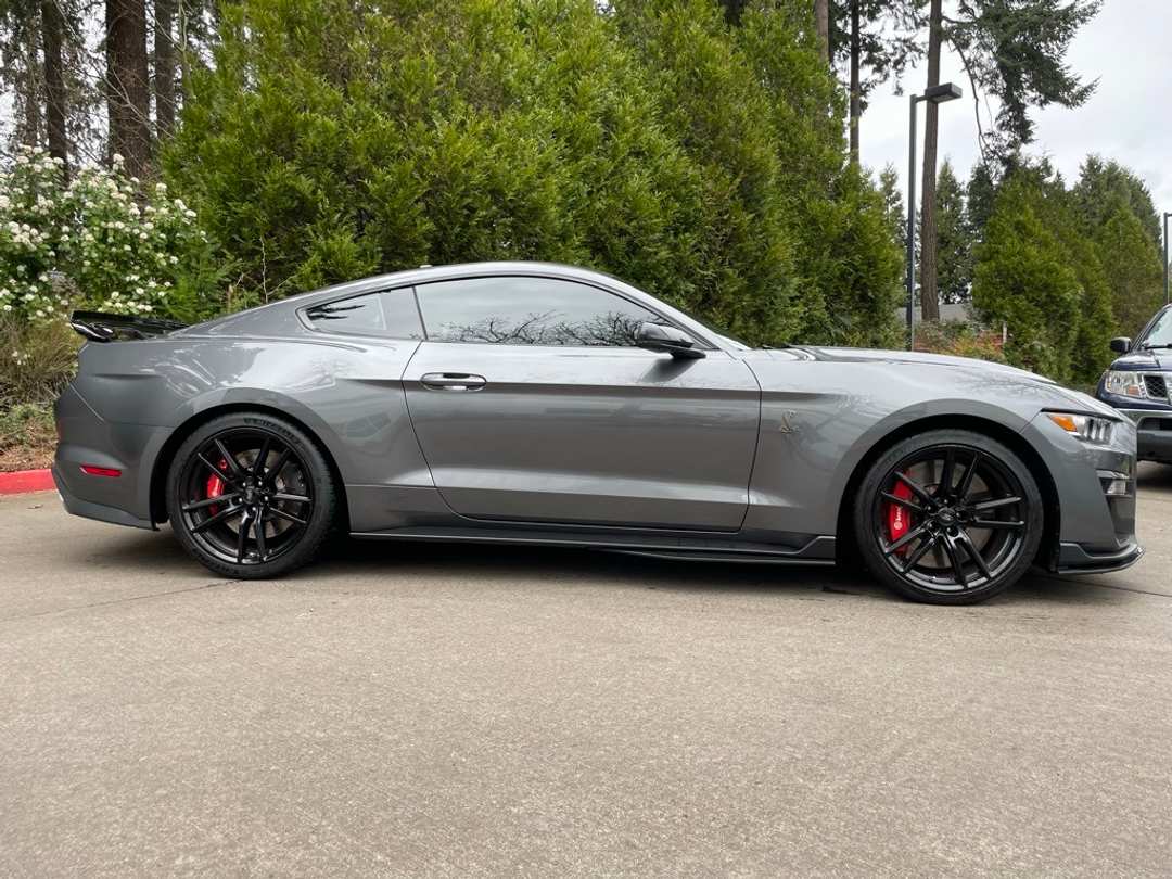 2021 Ford Mustang Shelby GT500 - Image 3