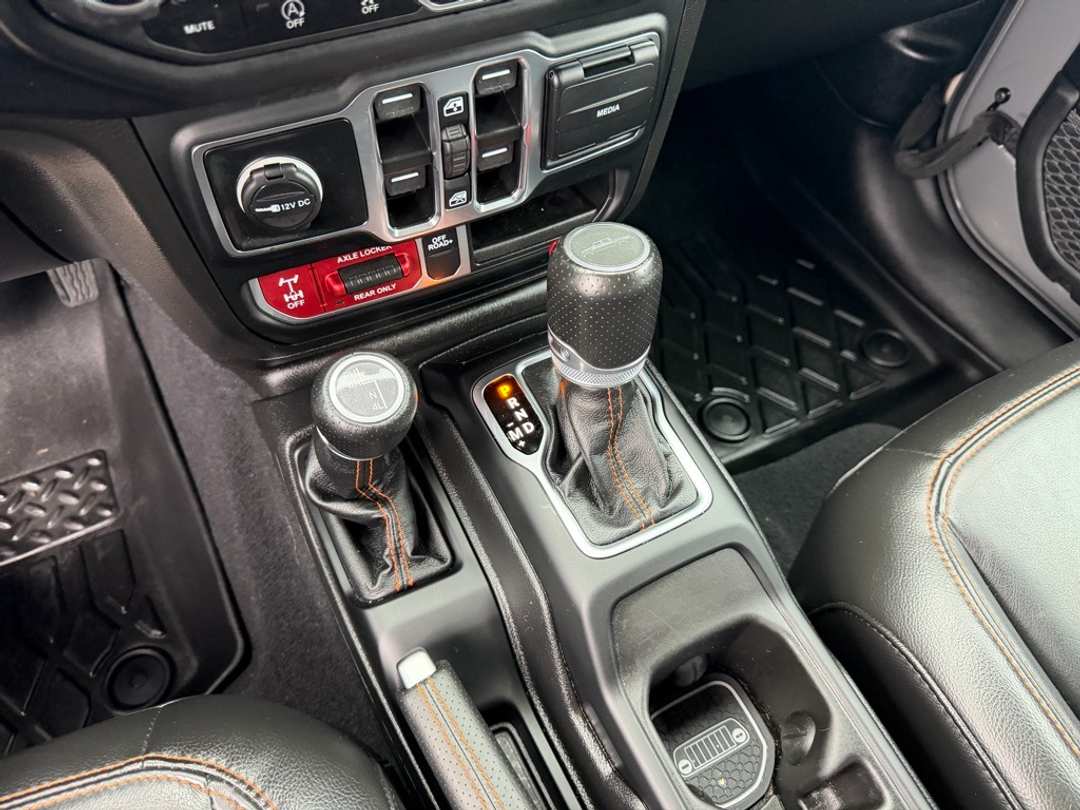 2023 Jeep Gladiator Mojave - Image 23