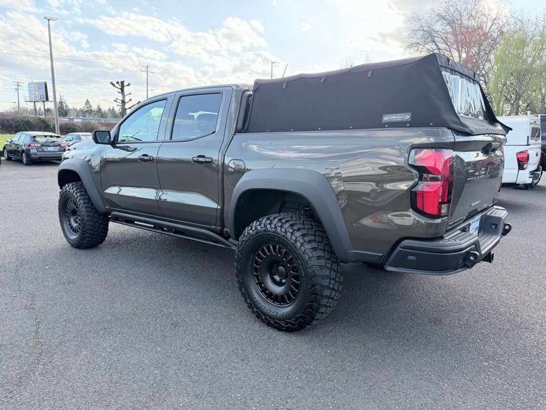 2025 Chevrolet Colorado ZR2 - Image 3