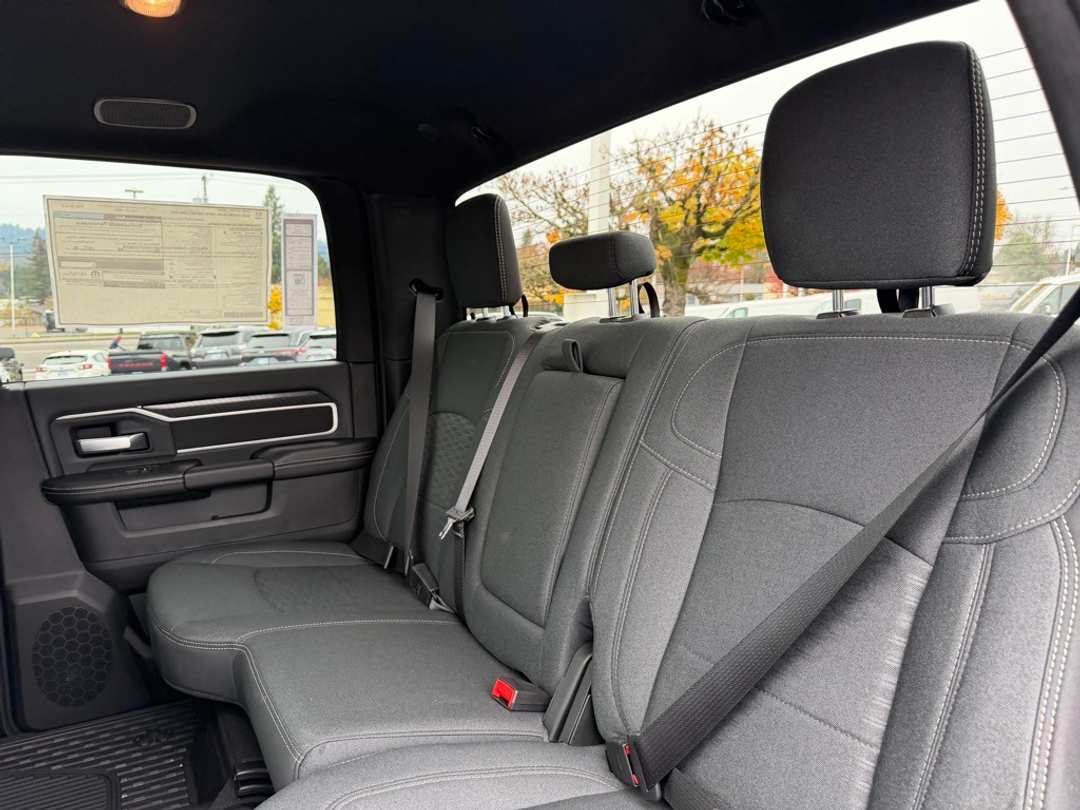 2026 Ram 3500 Big Horn - Image 30