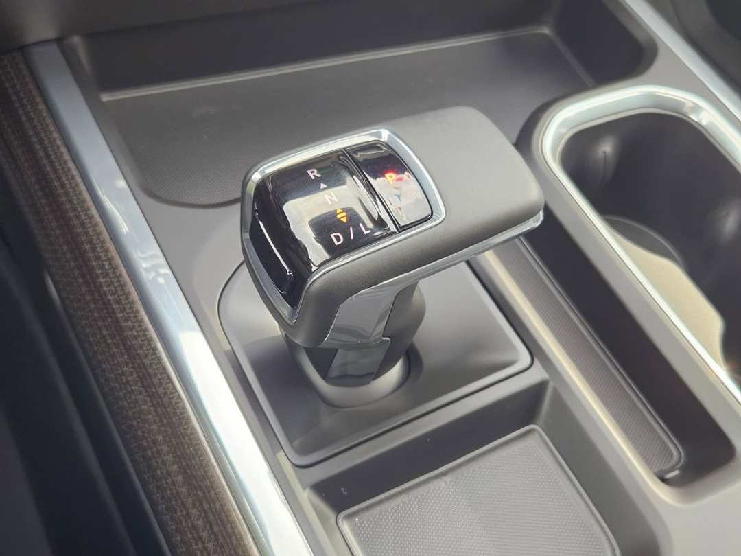 2026 Chevrolet Silverado 1500 RST - Image 18