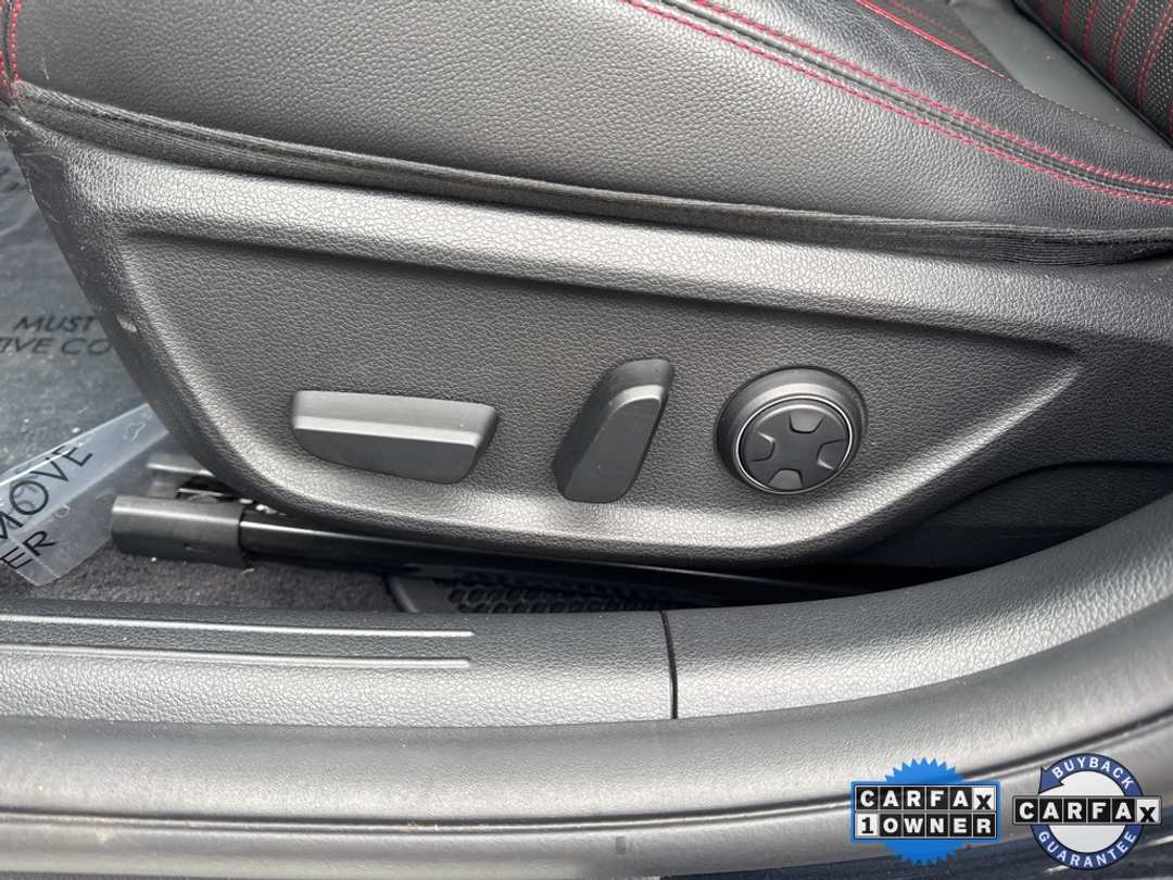 2023 Genesis G70 2.0T - Image 17