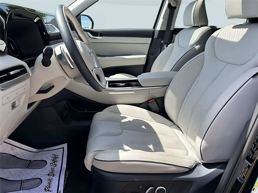 2025 Hyundai Palisade Calligraphy - Image 21