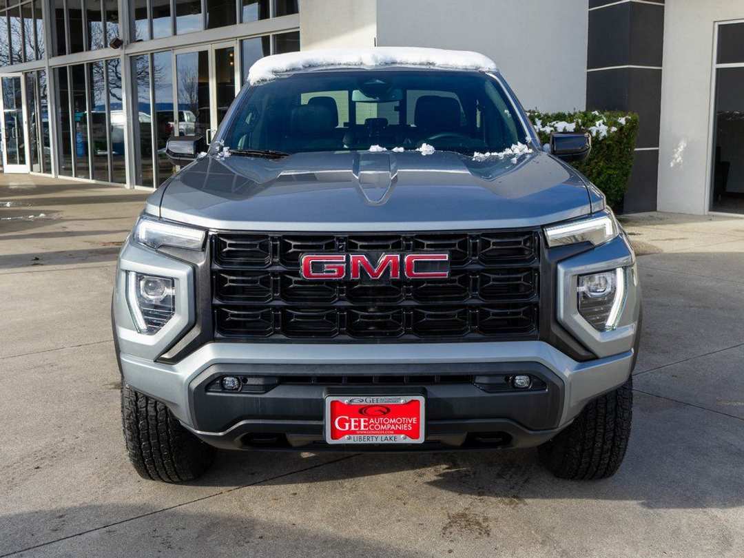 2025 GMC Canyon Elevation - Image 2