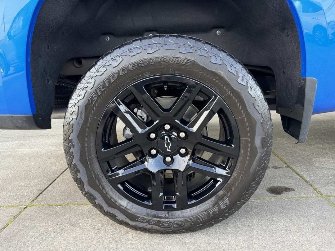 2025 Chevrolet Silverado 1500 LT Trail Boss - Image 9