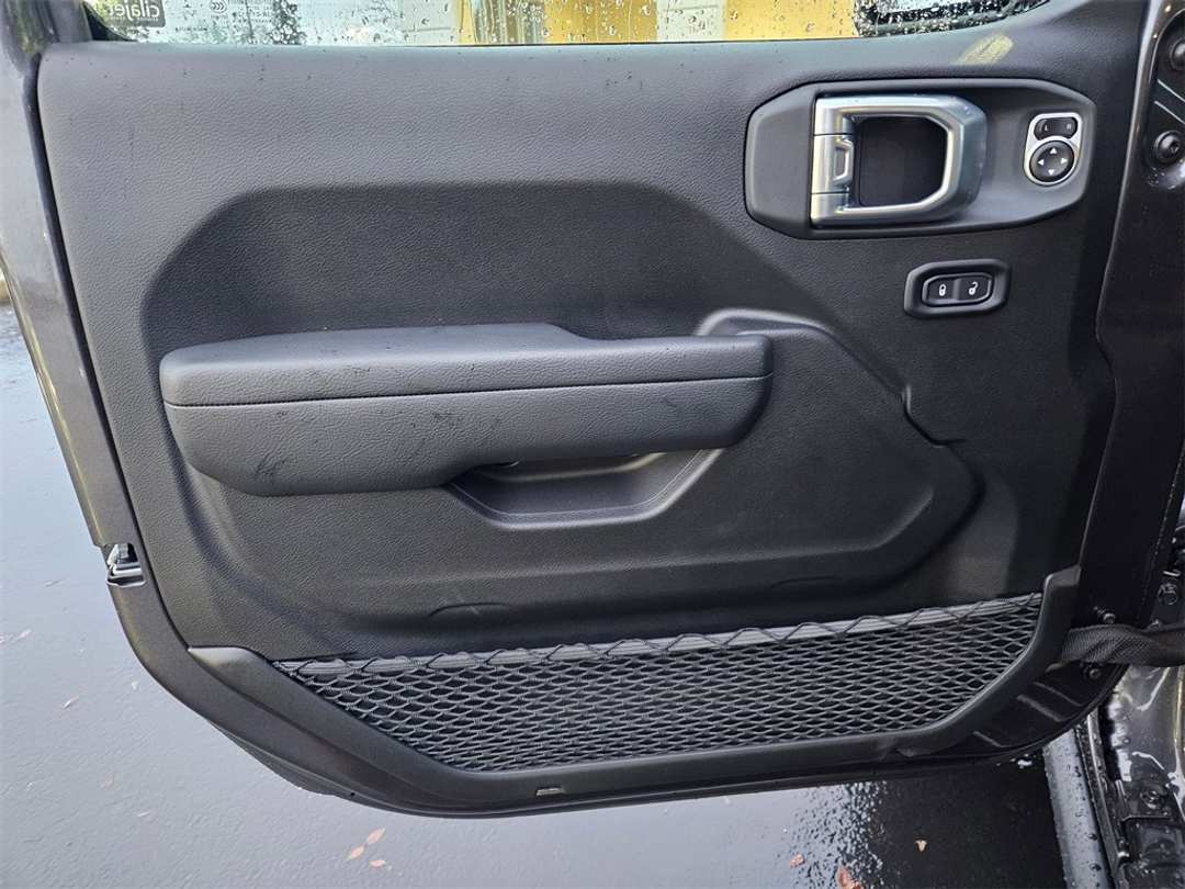 2026 Jeep Gladiator Rubicon - Image 10