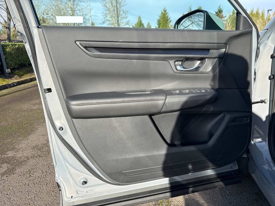 2026 Honda CR-V LX - Image 11