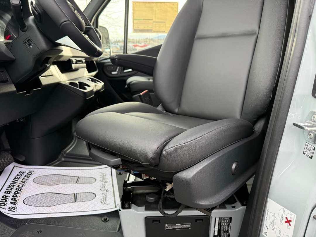 2025 Mercedes-Benz Sprinter 2500 Cargo 144 WB - Image 24