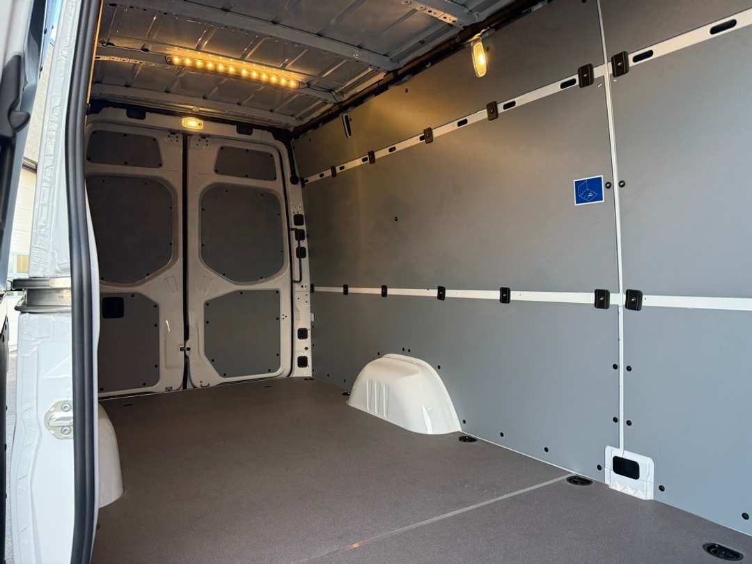 2026 Mercedes-Benz Sprinter 2500 Cargo 170 WB - Image 12