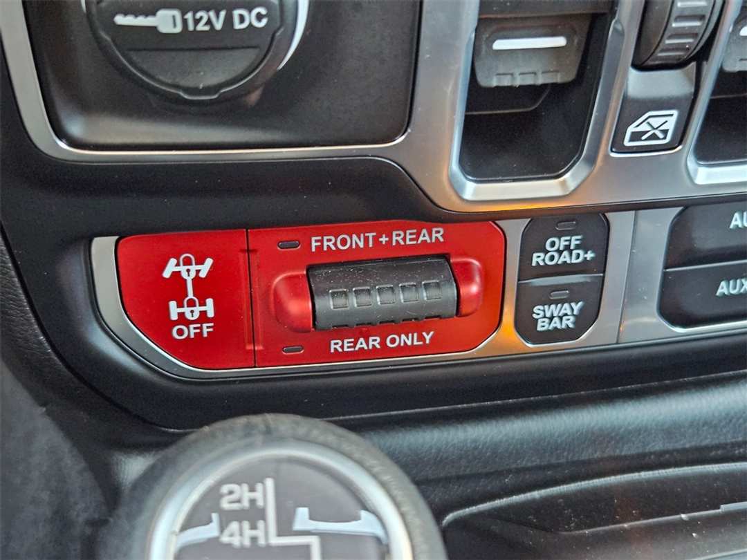 2025 Jeep Gladiator Rubicon - Image 26