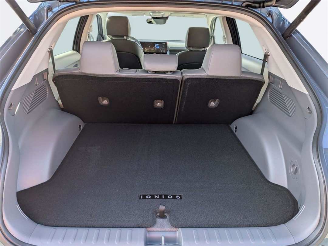2026 Hyundai Ioniq 5 SEL - Image 28