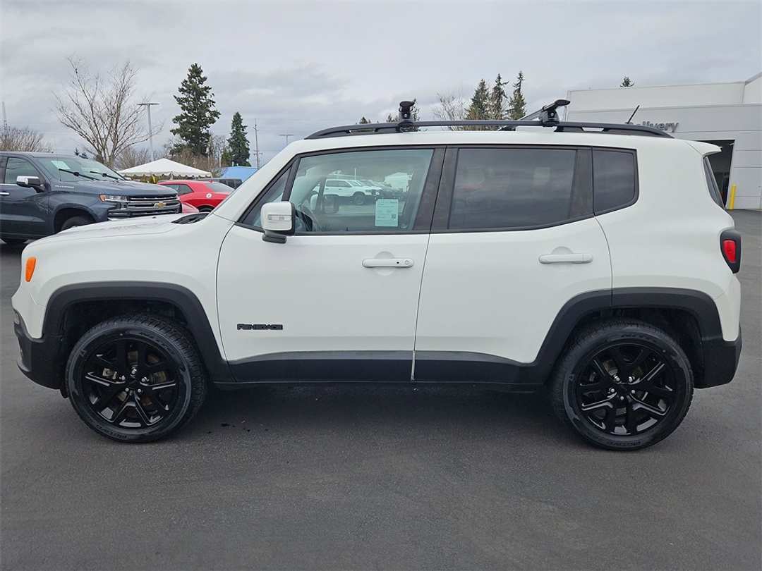2017 Jeep Renegade Altitude - Image 3