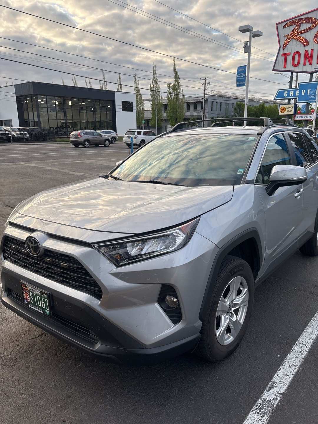2021 Toyota Rav4 XLE - Image 2