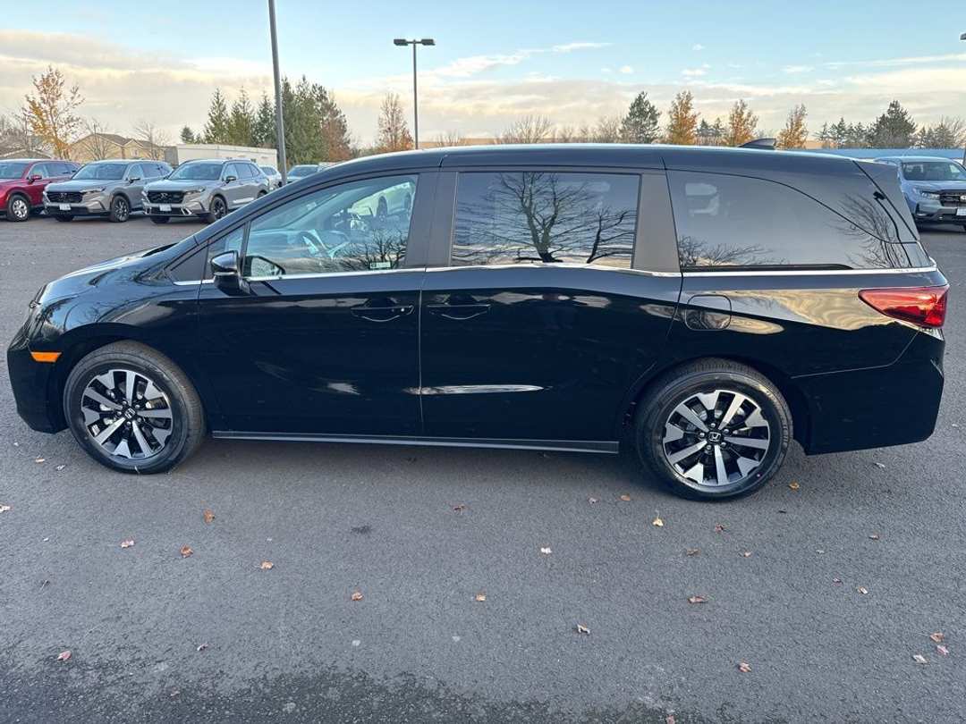 2026 Honda Odyssey EXL - Image 6