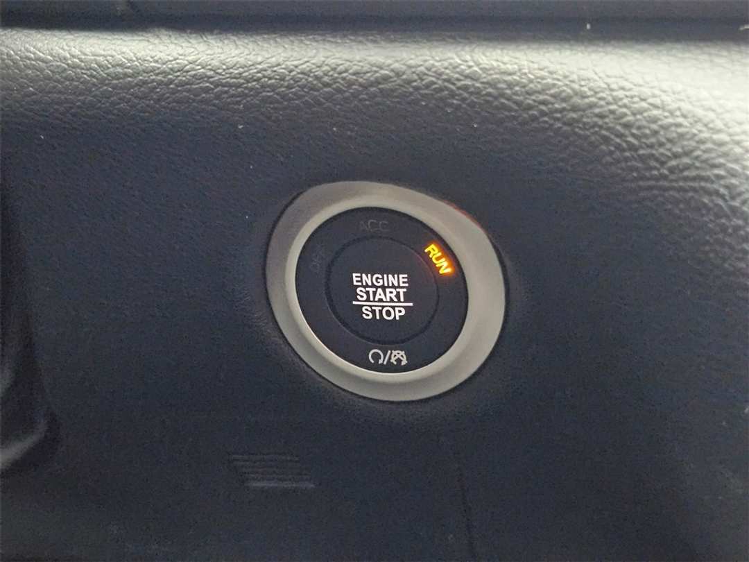 2026 Chrysler Voyager LX - Image 17