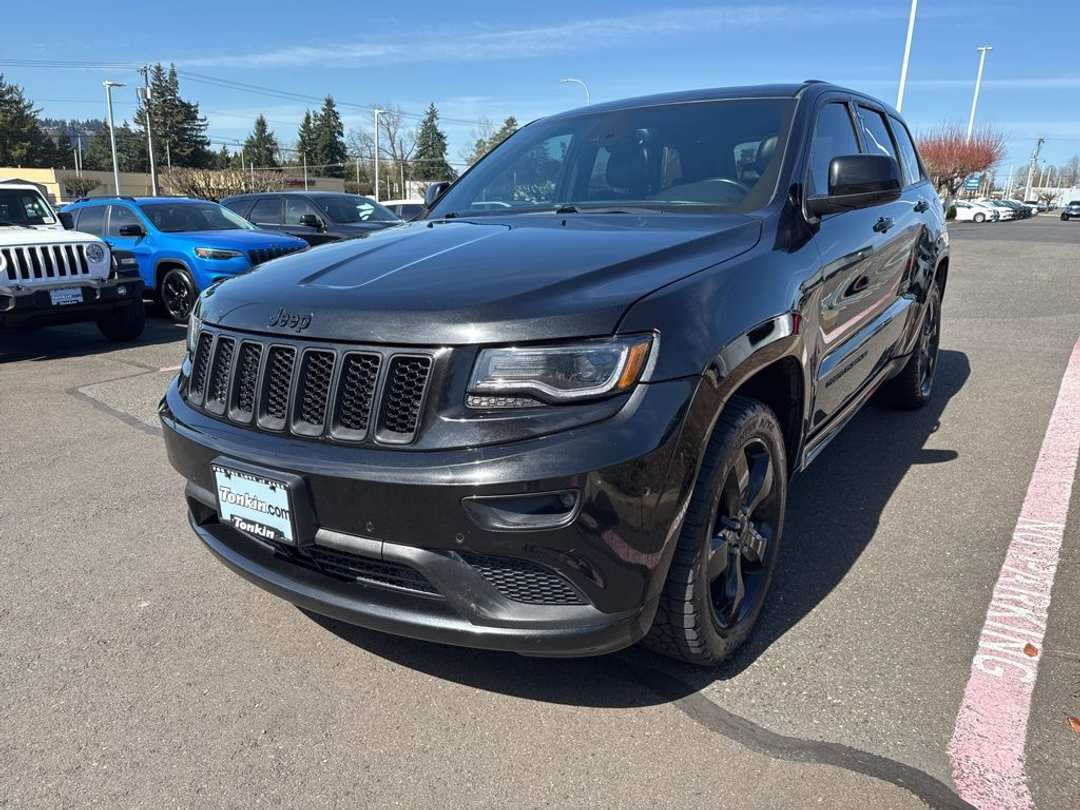 2015 Jeep Grand Cherokee Overland - Image 3
