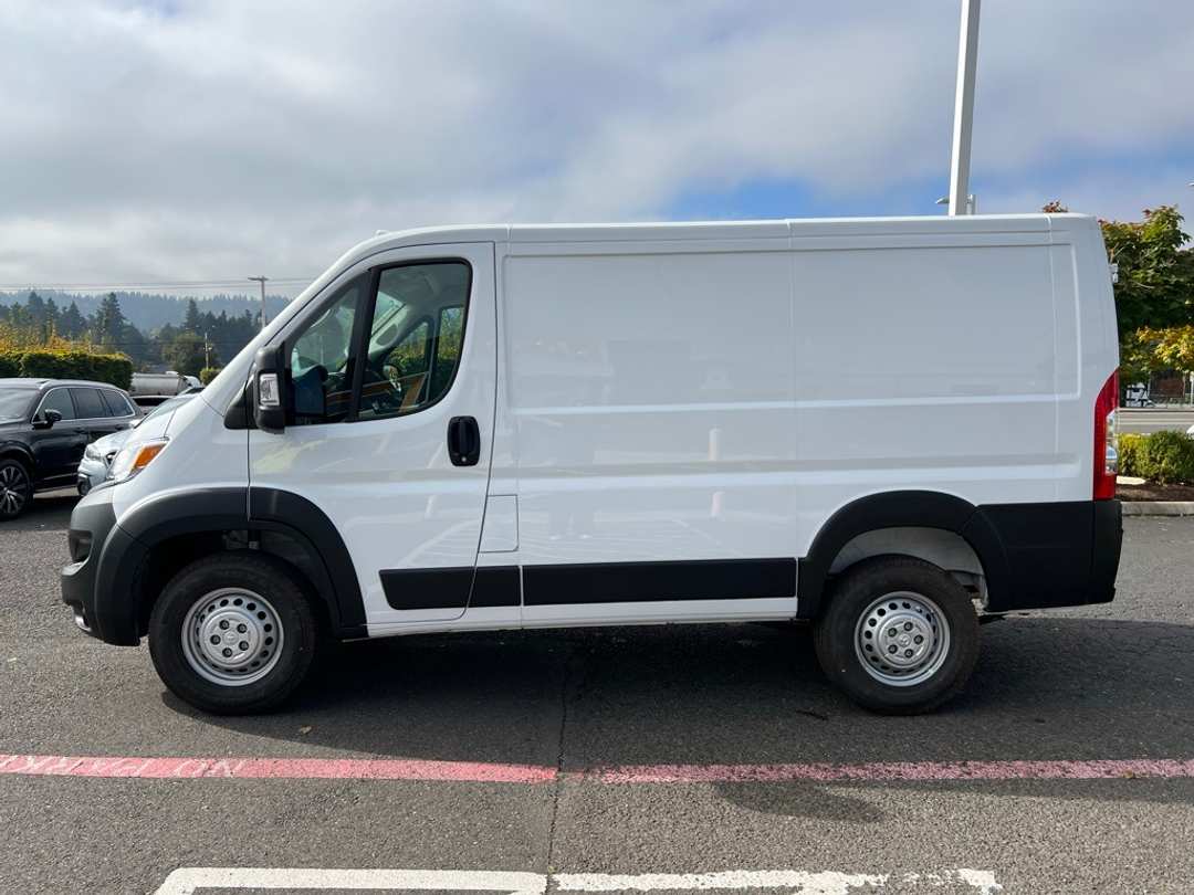2026 Ram Promaster 1500 Low Roof - Image 4