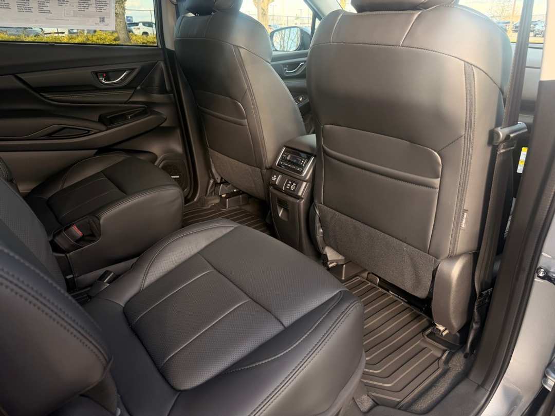 2026 Subaru Ascent Onyx Edition Touring - Image 26