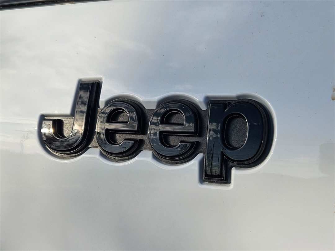 2025 Jeep Grand Cherokee L Altitude X - Image 31