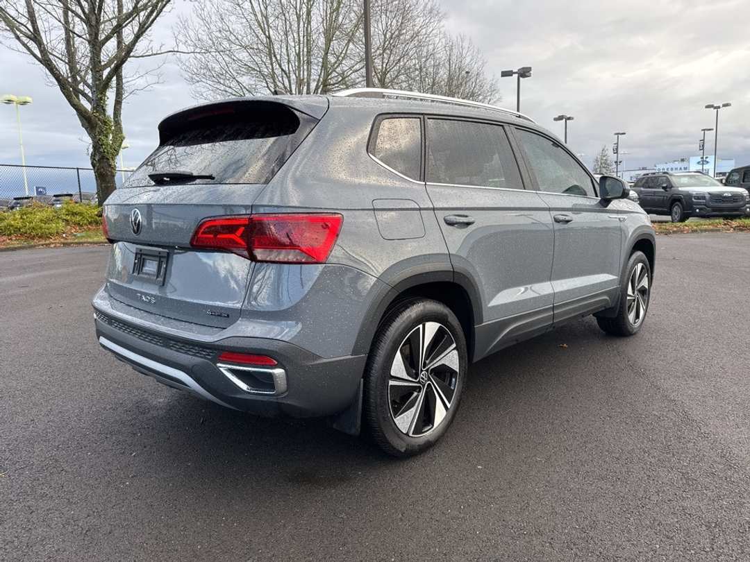 2024 Volkswagen Taos 1.5T SE - Image 7