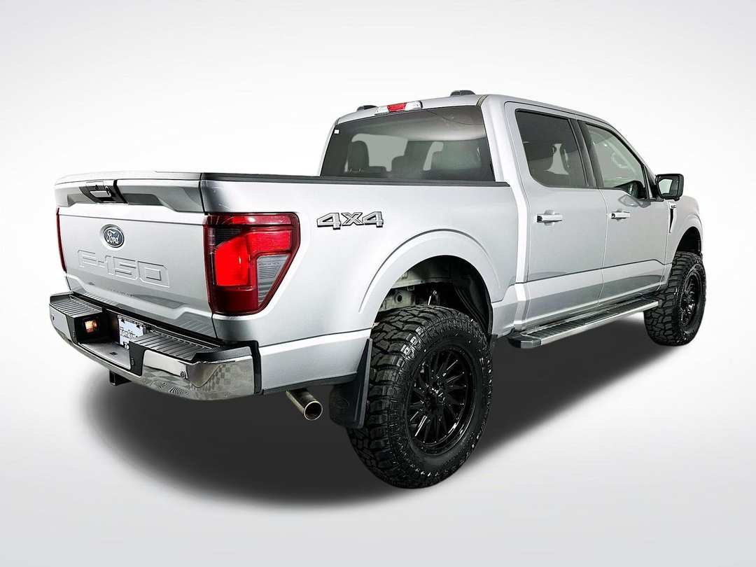 2024 Ford F-150 XLT - Image 8