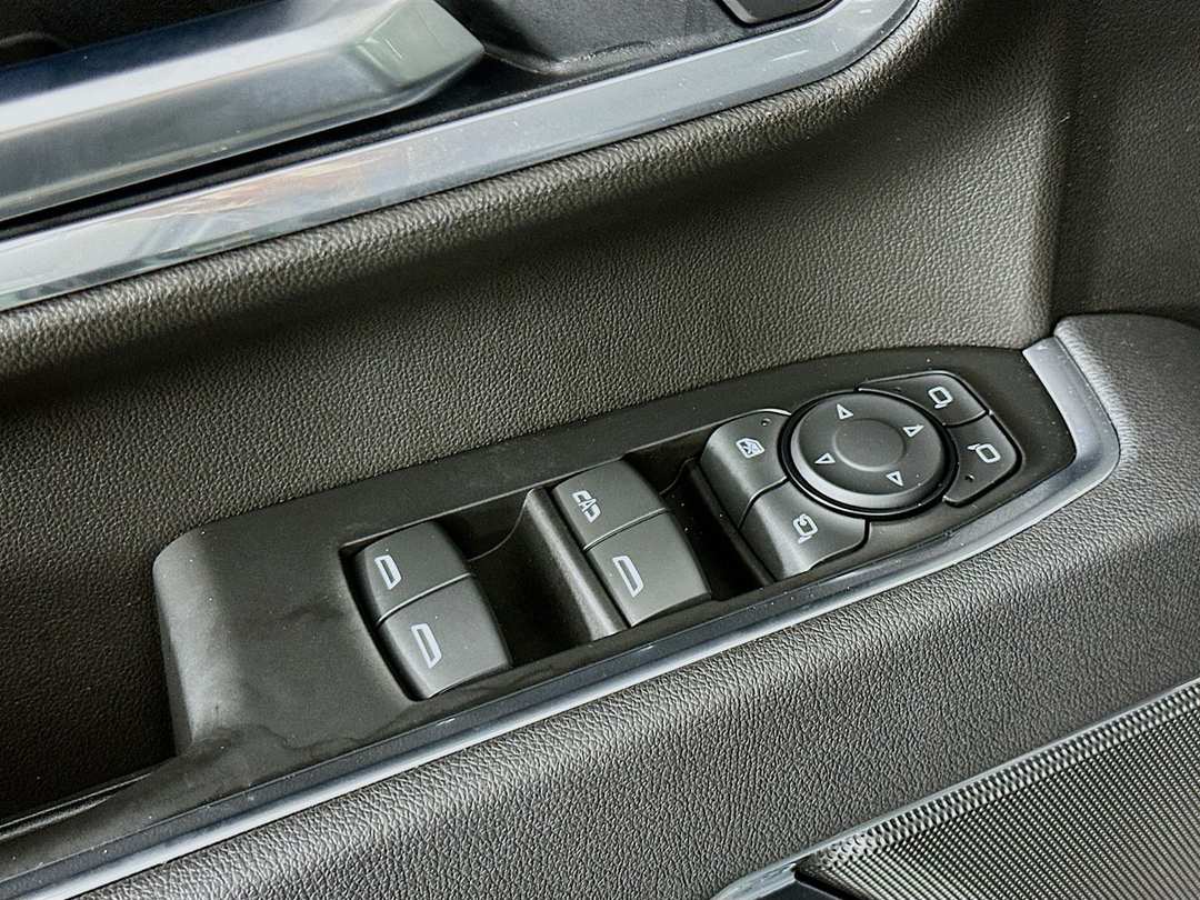 2025 Chevrolet Silverado 2500Hd LT - Image 19