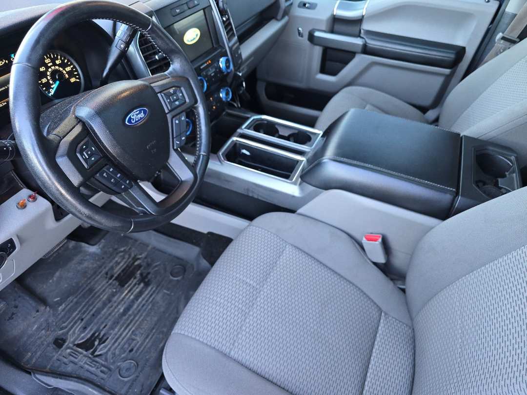 2017 Ford F-150 XLT - Image 9