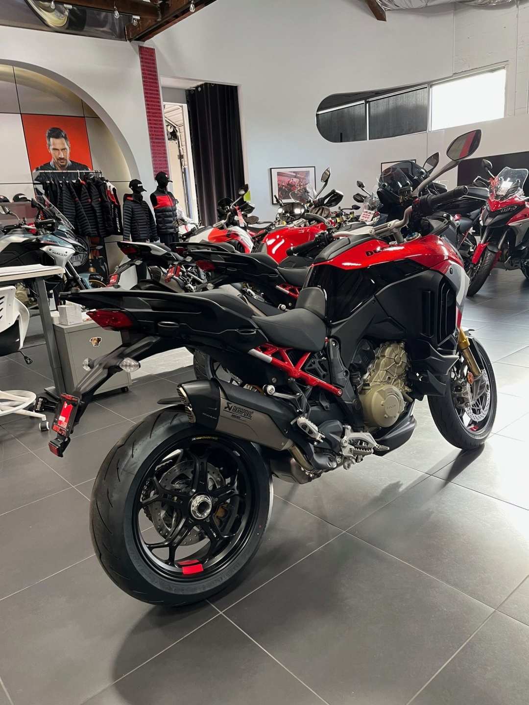 2026 Ducati Multistrada V4 Pikes Peak - Image 3