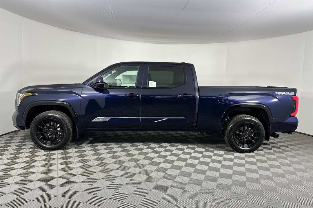 2025 Toyota Tundra Platinum - Image 7