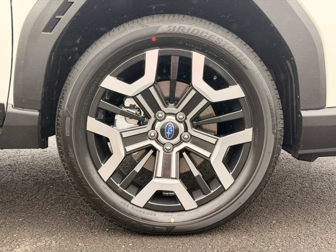 2026 Subaru Outback Touring XT - Image 9