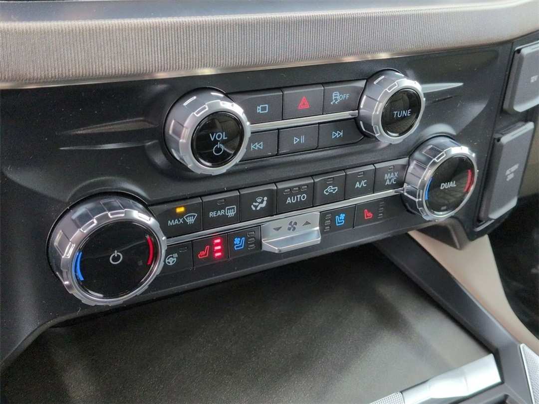 2026 Ford F-350Sd Platinum - Image 21