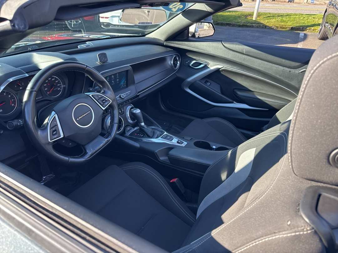 2016 Chevrolet Camaro 1LT - Image 18