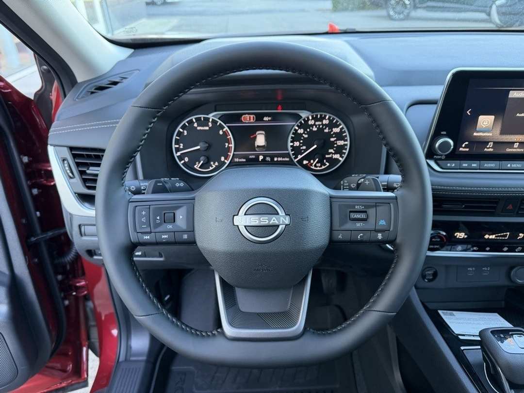 2026 Nissan Rogue Dark Armor - Image 18