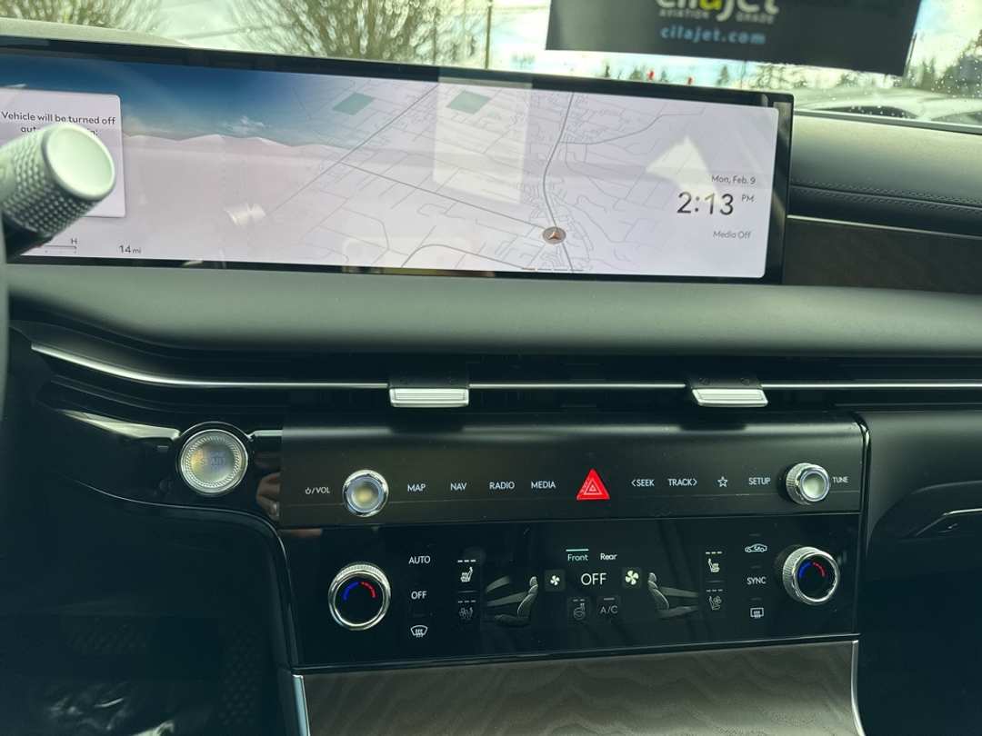 2026 Genesis G80 2.5T - Image 25