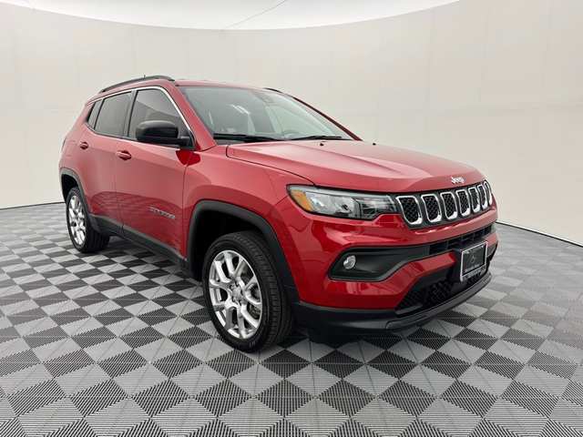 2023 Jeep Compass Latitude Lux