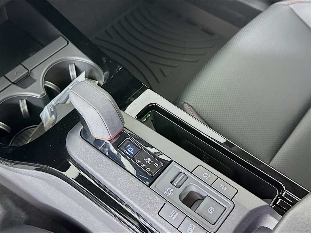 2026 Toyota Prius XSE Premium - Image 17