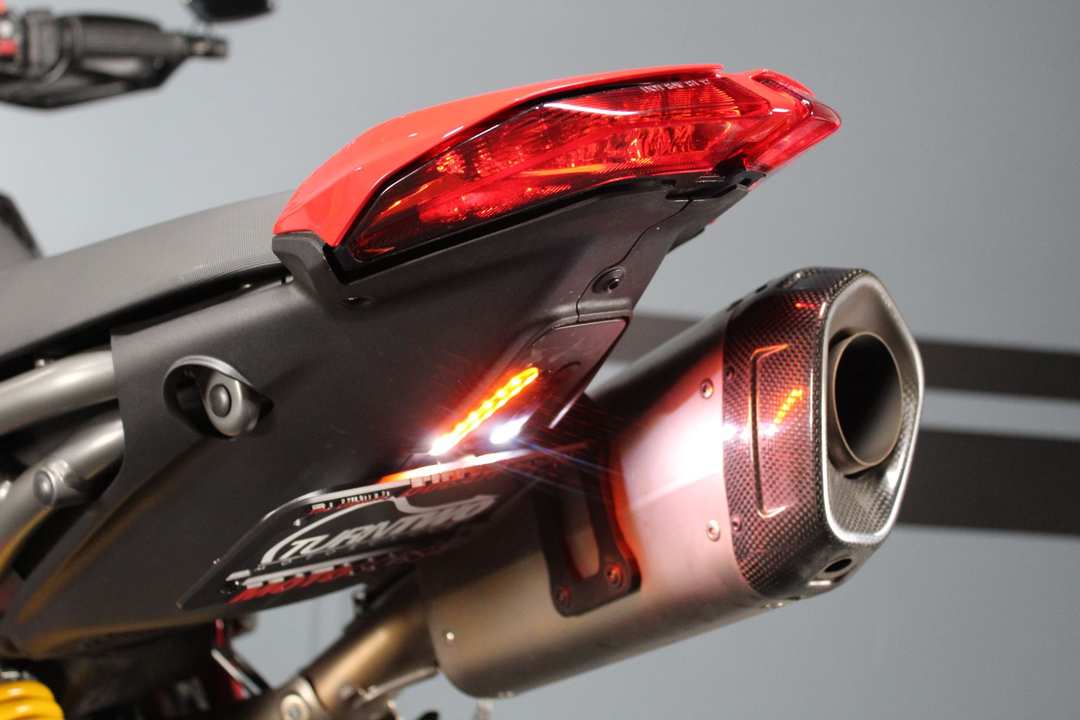 2022 Ducati Hypermotard 950 - Image 16