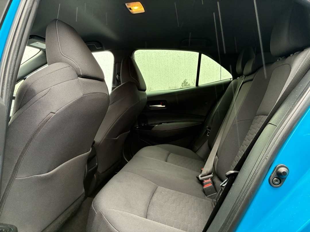 2022 Toyota Corolla SE - Image 21