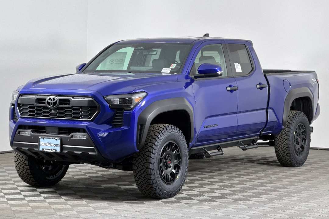 Toyota Tacoma - Image 7