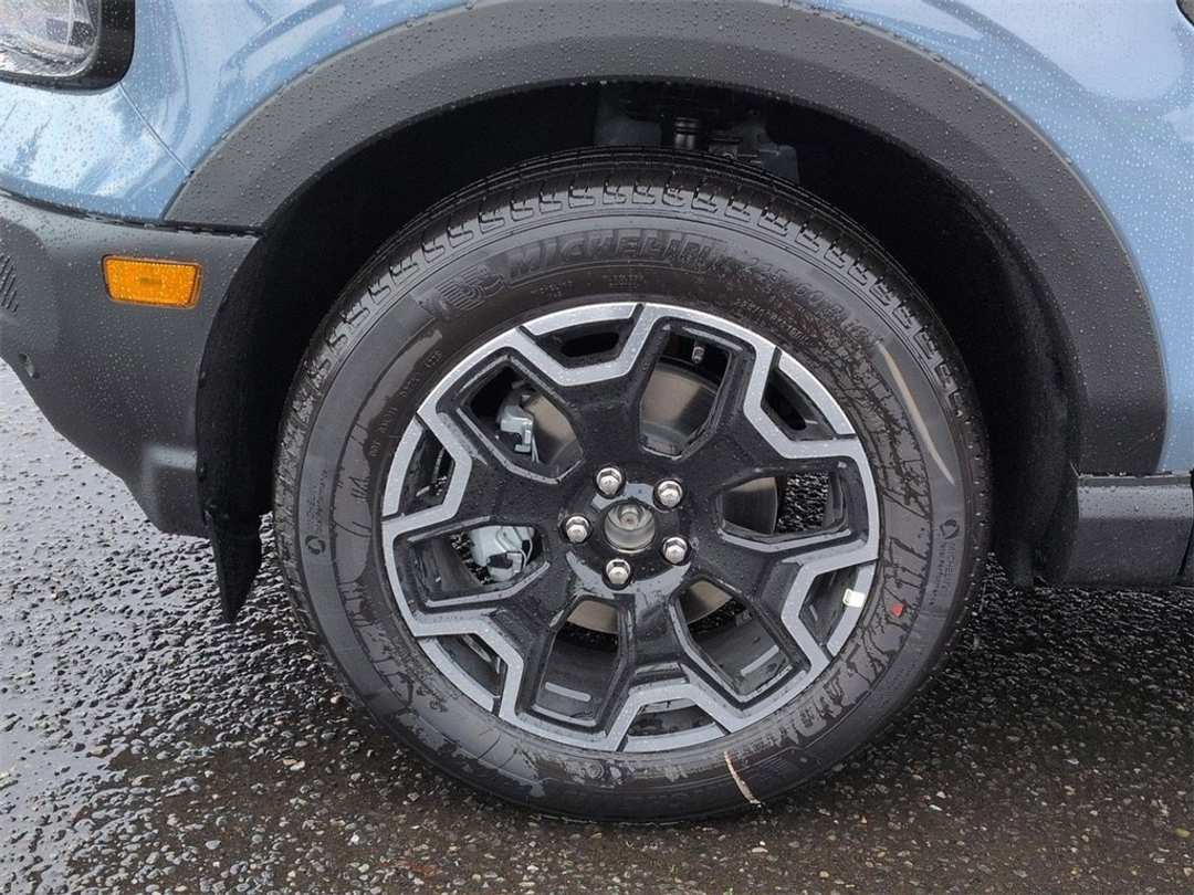 2025 Ford Bronco Sport Outer Banks - Image 34