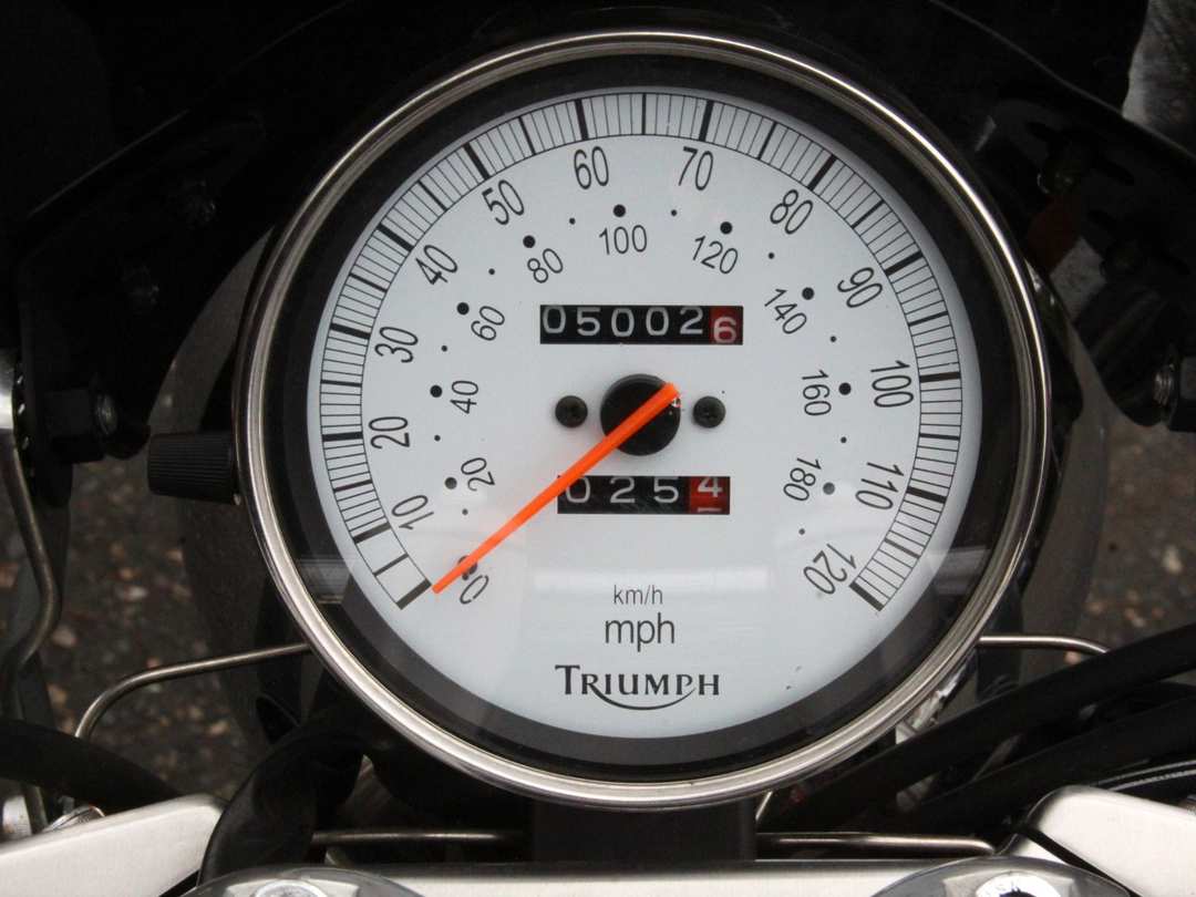 2006 Triumph Speedmaster - Image 13